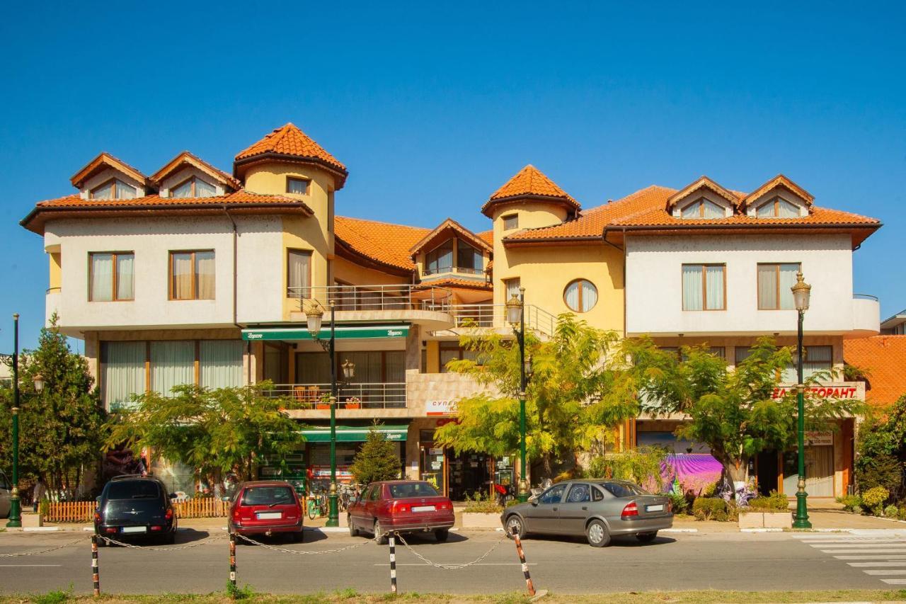 Hotel Queen Aydemir エクステリア 写真
