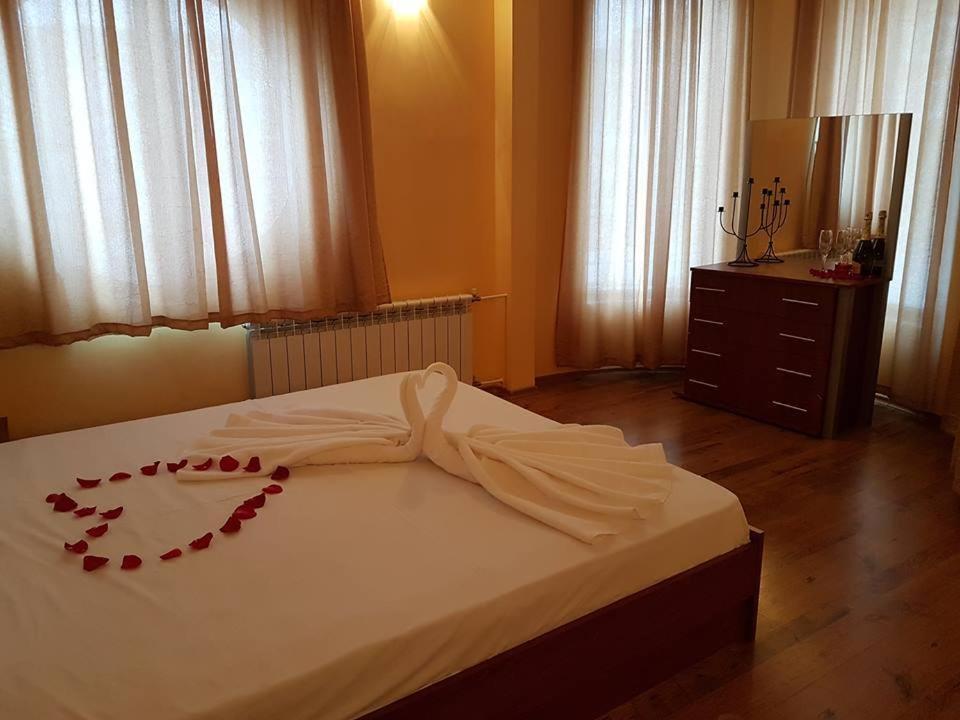 Hotel Queen Aydemir エクステリア 写真